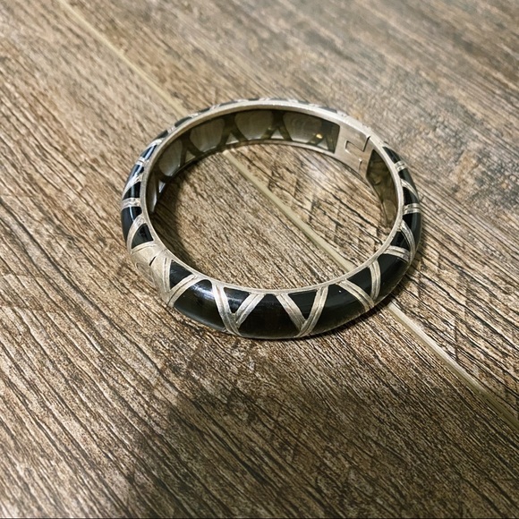 Angelique De Paris Grey Bamboo Wide Resin Bracelet Bangle Jewelry - Picture 1 of 7